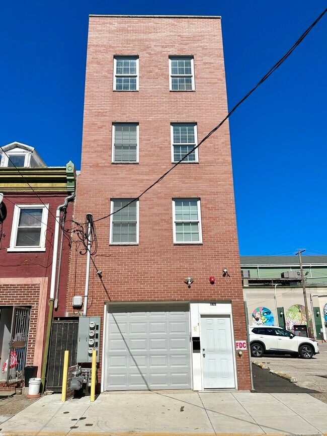 Foto del edificio - 1025 Buttonwood St