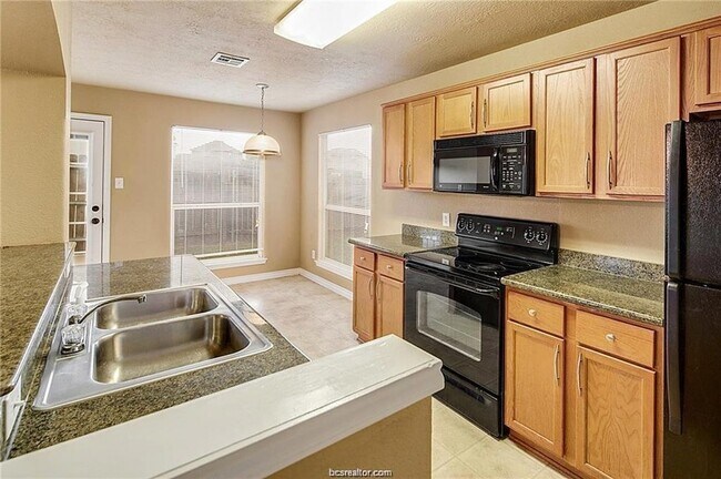 Foto del edificio - 4053 Southern Trace Dr