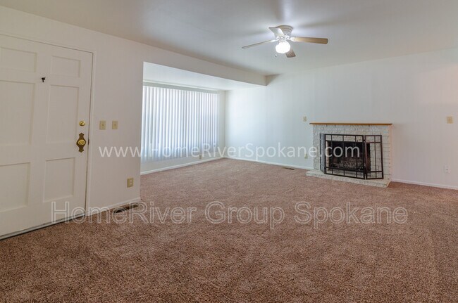 Building Photo - 5528 N Milton St