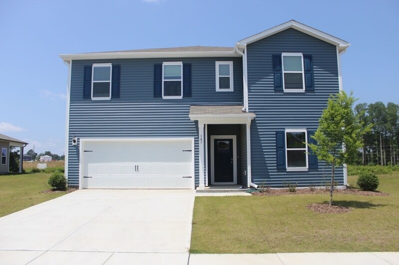 Foto principal - 147 White Birch Ln