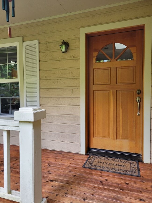 Building Photo - 3 Bedroom, 2.5 Bath Home For Rent in Kala ...