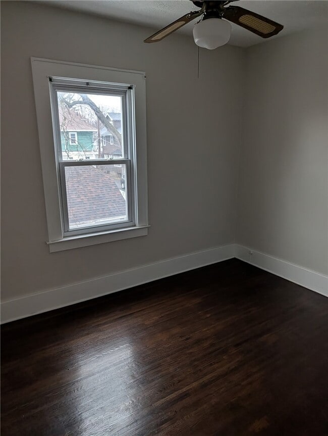 Foto del edificio - 616 Magee Ave