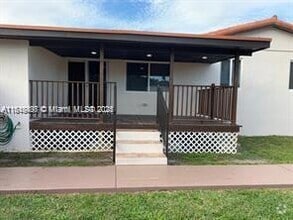 Building Photo - 8260 SW 27th Terrace