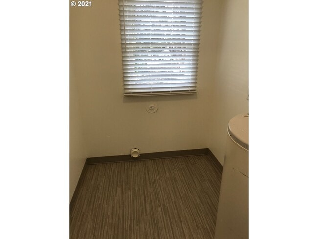Foto del edificio - 2700 SW 123rd Ave