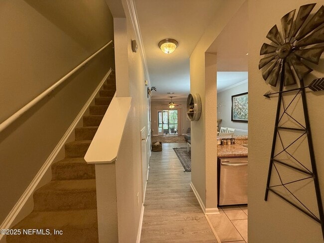 Building Photo - 10200 Belle Rive Blvd