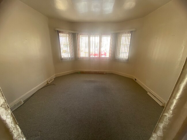 Foto del edificio - 118 Dudley St