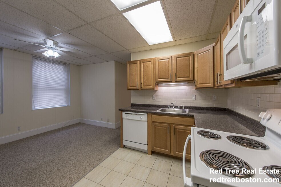 Building Photo - 7 Barrows St