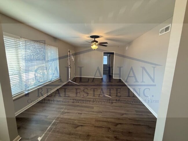 Building Photo - Lakewood 3 bedroom Home