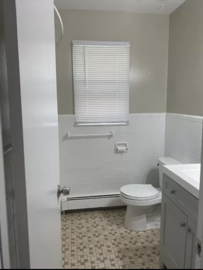Bathroom - 171 Willard Ave