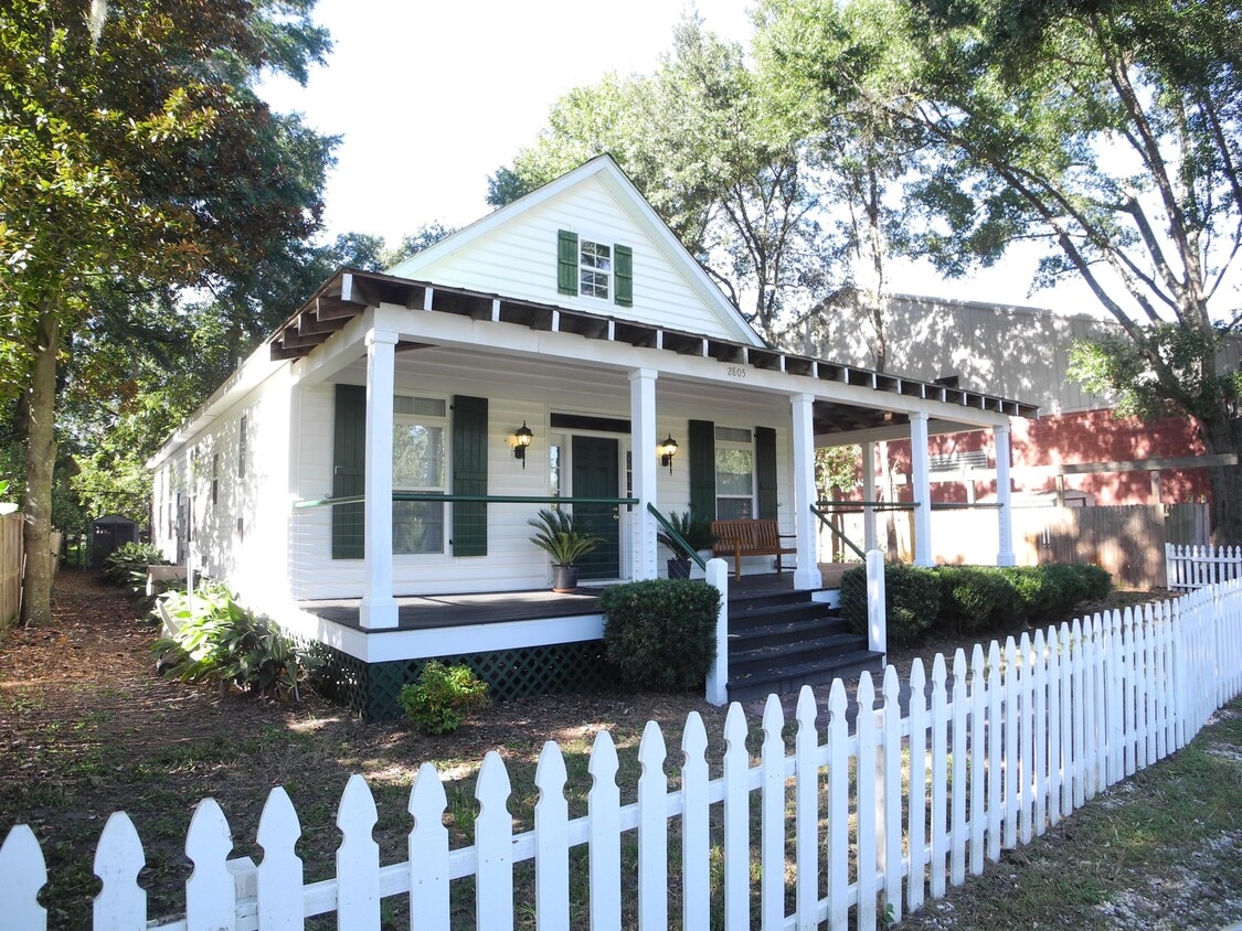 2805 3rd St, Thunderbolt, GA 31404 House Rental in Thunderbolt, GA