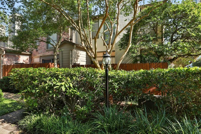Foto del edificio - 1201 McDuffie St