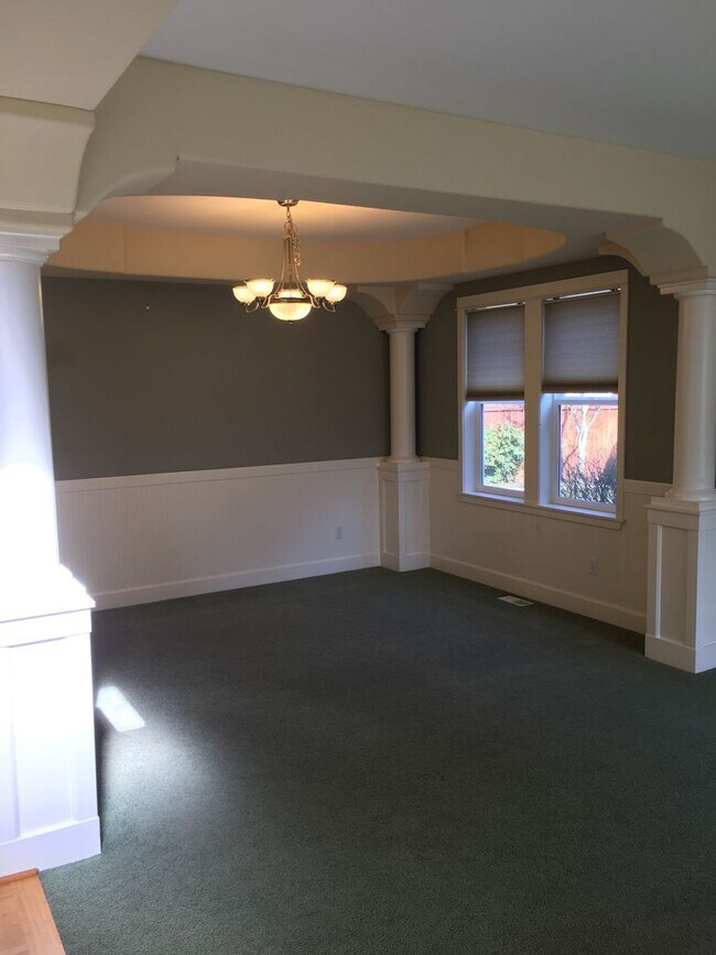 Building Photo - 12015 183rd St E