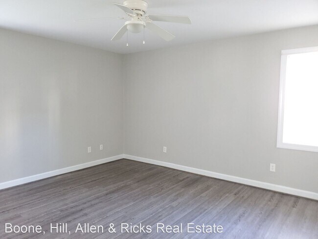 Building Photo - 2 br, 2 bath House - 928 Hornbeam South Drive