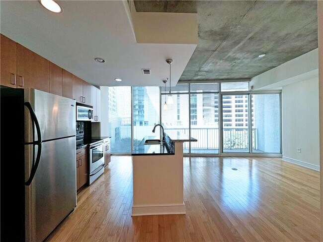 Foto del edificio - 44 Peachtree Pl NW