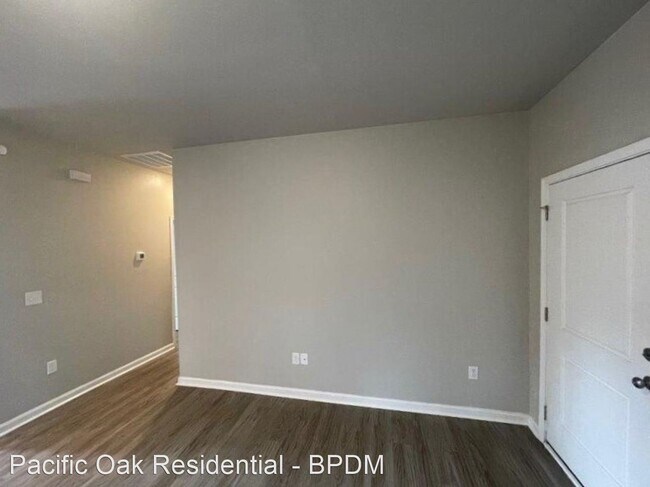Building Photo - 3 br, 2 bath House - 1327 Kienast Drive