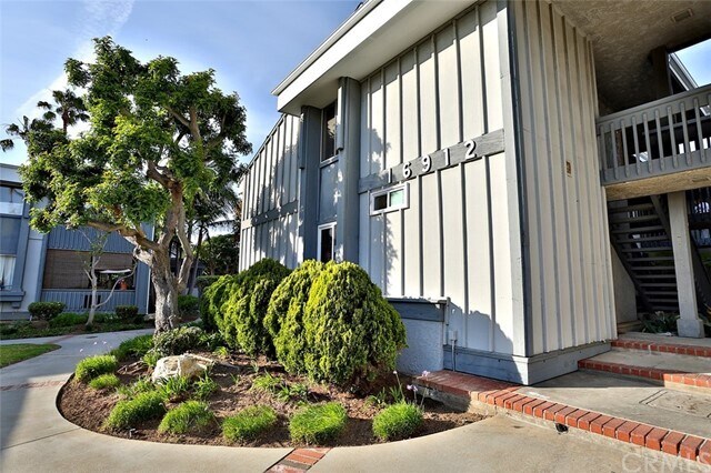 Building Photo - 16912 Pacific Coast Hwy