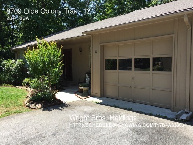 Foto del edificio - 8709 Olde Colony Trl