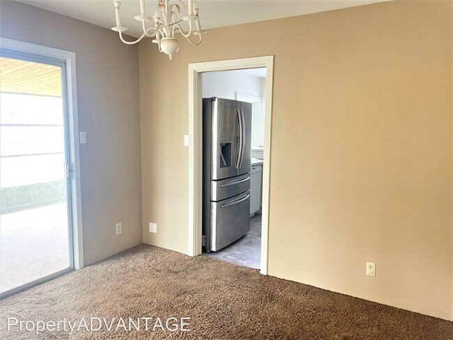 Foto del edificio - 2 br, 1.5 bath House - 335 W. Alvarado Street