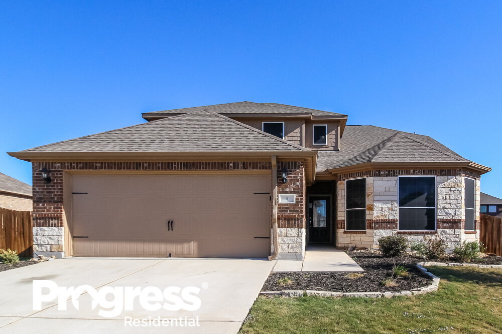 8 Heron Dr, Sanger, TX 76266 House Rental in Sanger, TX