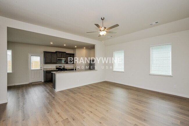 Building Photo - 9521 Teton Vis Dr