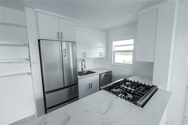 Building Photo - 301 Jefferson Ave