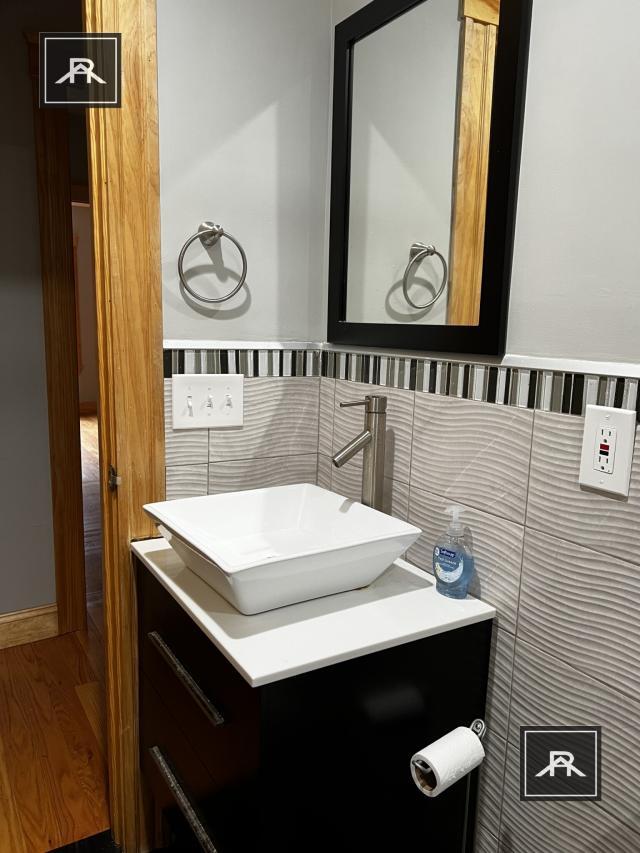 Building Photo - 4 bedroom in Brookline MA 02446