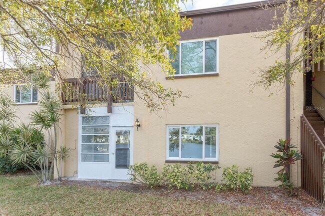 Foto del edificio - 647 N Keene Rd