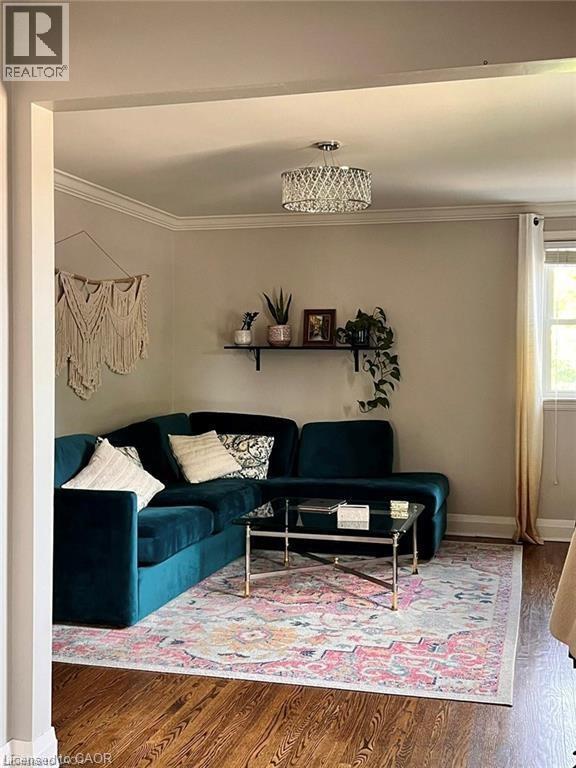 Building Photo - 704 Central Ave