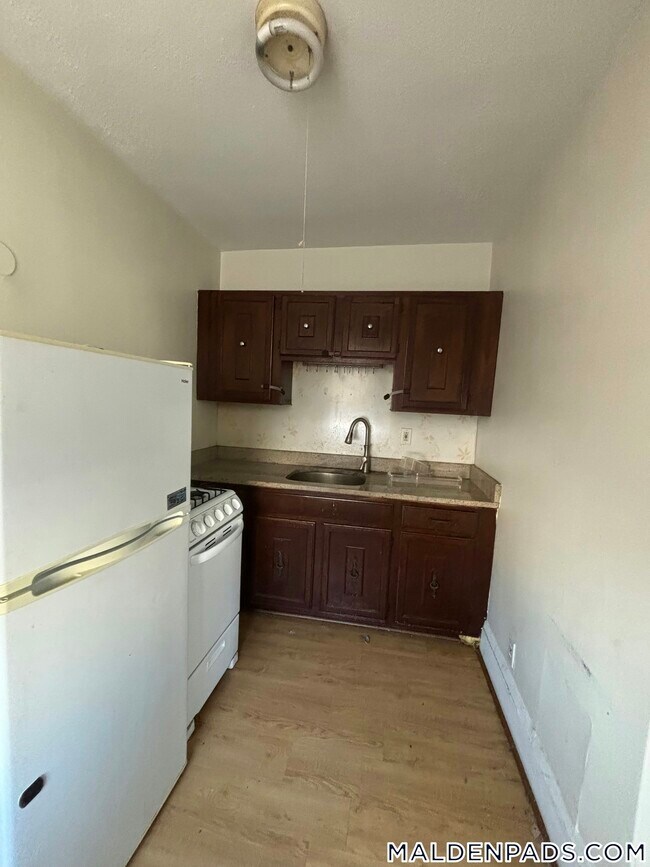 Foto del edificio - 349 Pleasant St