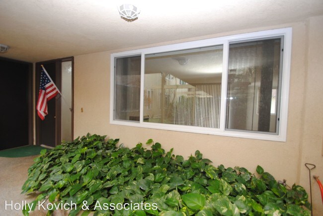 Building Photo - 2 br, 2 bath House - 210 Grand Ave. Unit 103