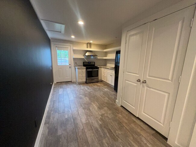 Foto del edificio - 1917 Thonig Rd