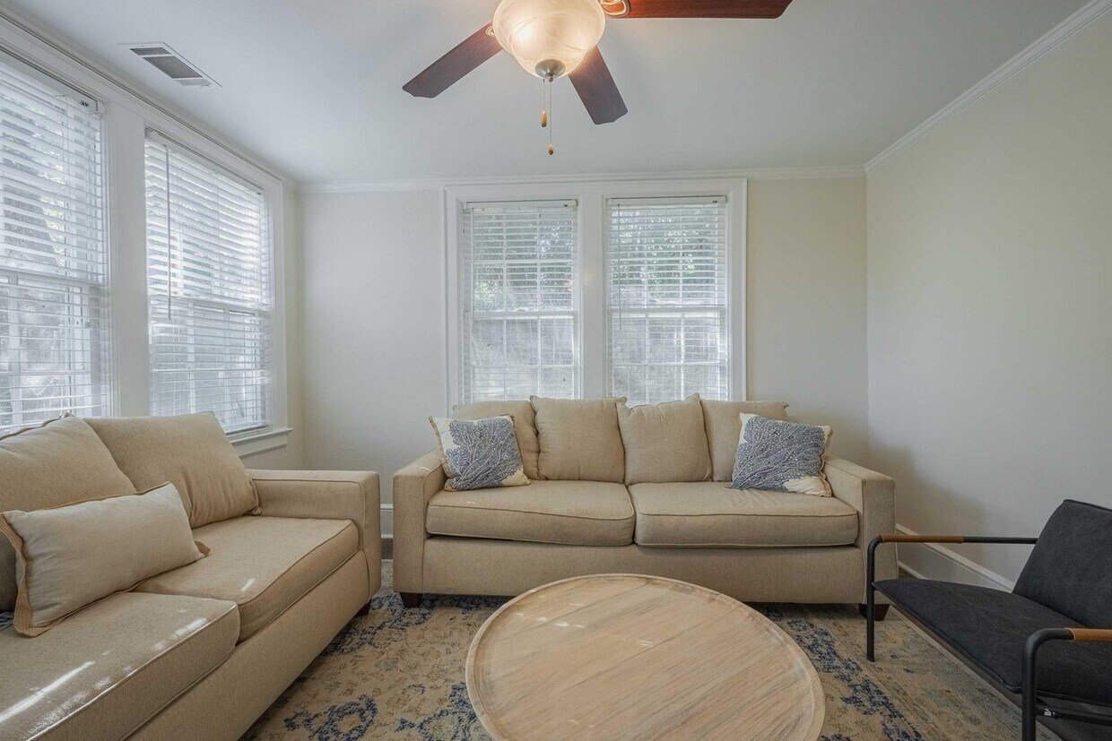 Foto principal - 840 Bobbin Mill Rd