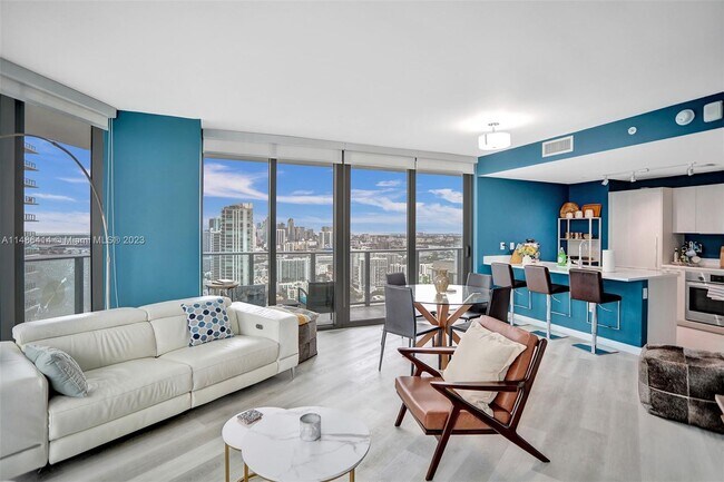 Foto del edificio - 501 NE 31st St