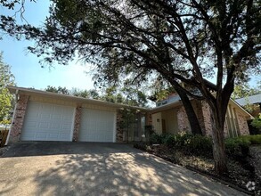 Building Photo - 2314 Farnswood Cir