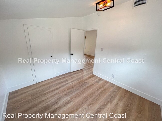 Building Photo - 3 br, 2 bath House - 1622 Chestnut Street