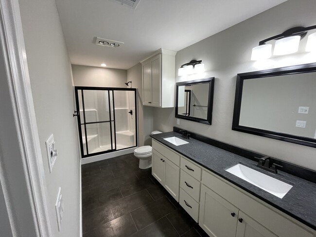 Building Photo - 8501 SW 44th Ter