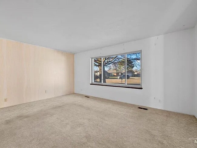 Foto del edificio - 80 S Heather Dr