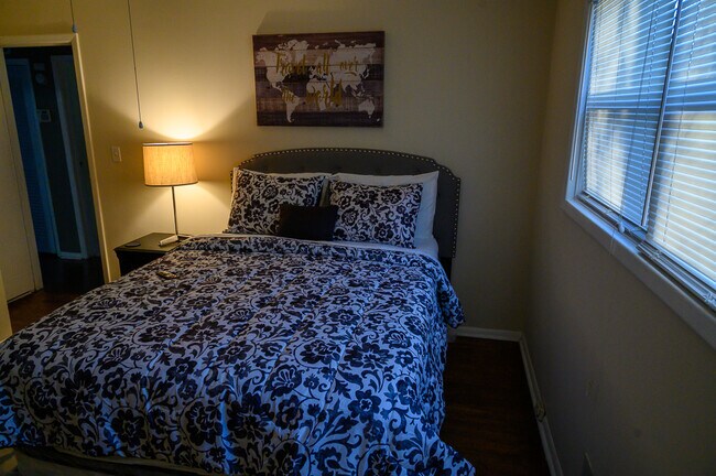 Bedroom 1 - 1460 Willow Dr