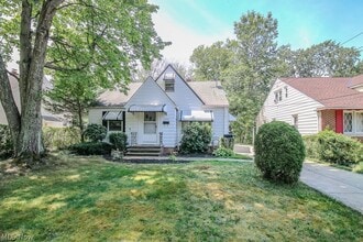 Building Photo - 1752 Brainard Rd