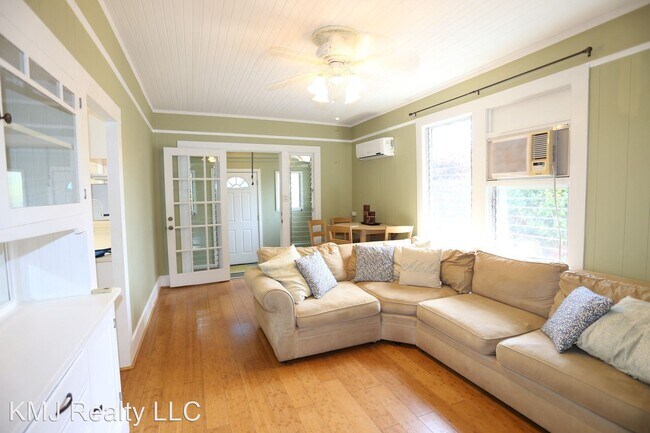 Building Photo - 2 br, 1 bath House - 550 B Malie Place