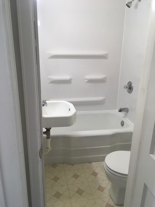 Foto del edificio - 2103 Olive St