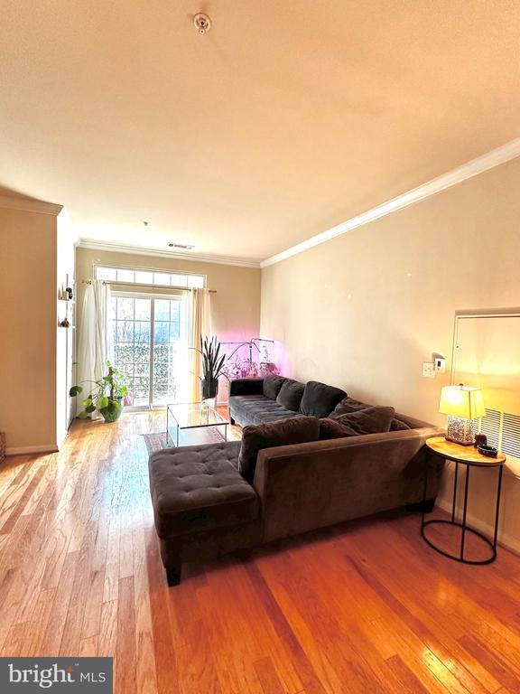 Building Photo - 2465 Army Navy Dr