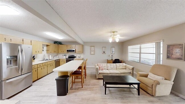 Building Photo - 8430 SW 90th Ln