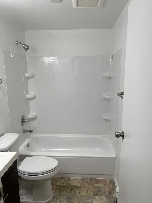Building Photo - 2280 W Success Dr