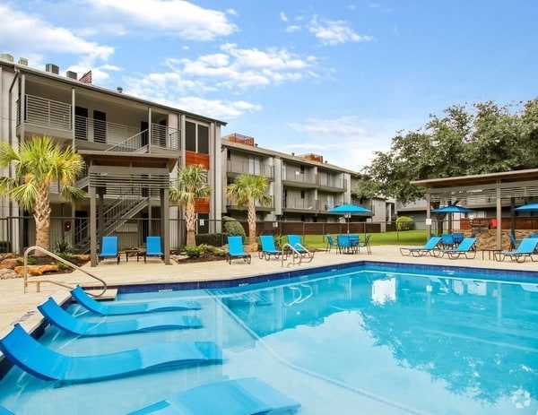 Building Photo - 3800 on Portland Apartments