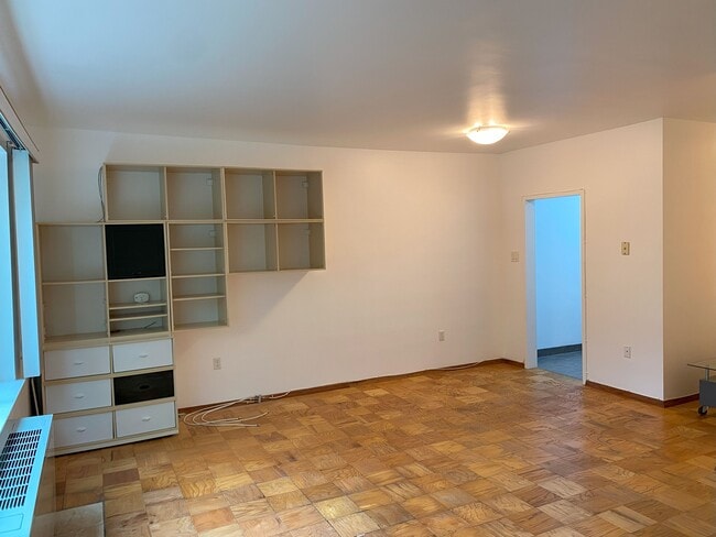 Living Area - 2755 Ordway St NW