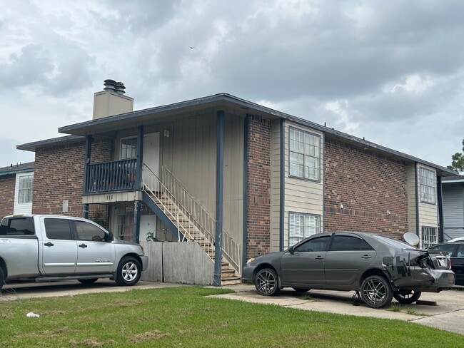 Building Photo - 111 Limoges St