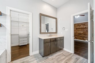 Building Photo - 5950 Kansas St