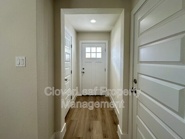 Foto del edificio - 776 Abigail Aly
