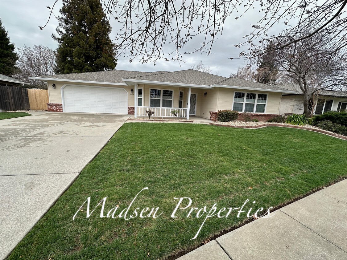 Primary Photo - 3036 Calistoga Dr